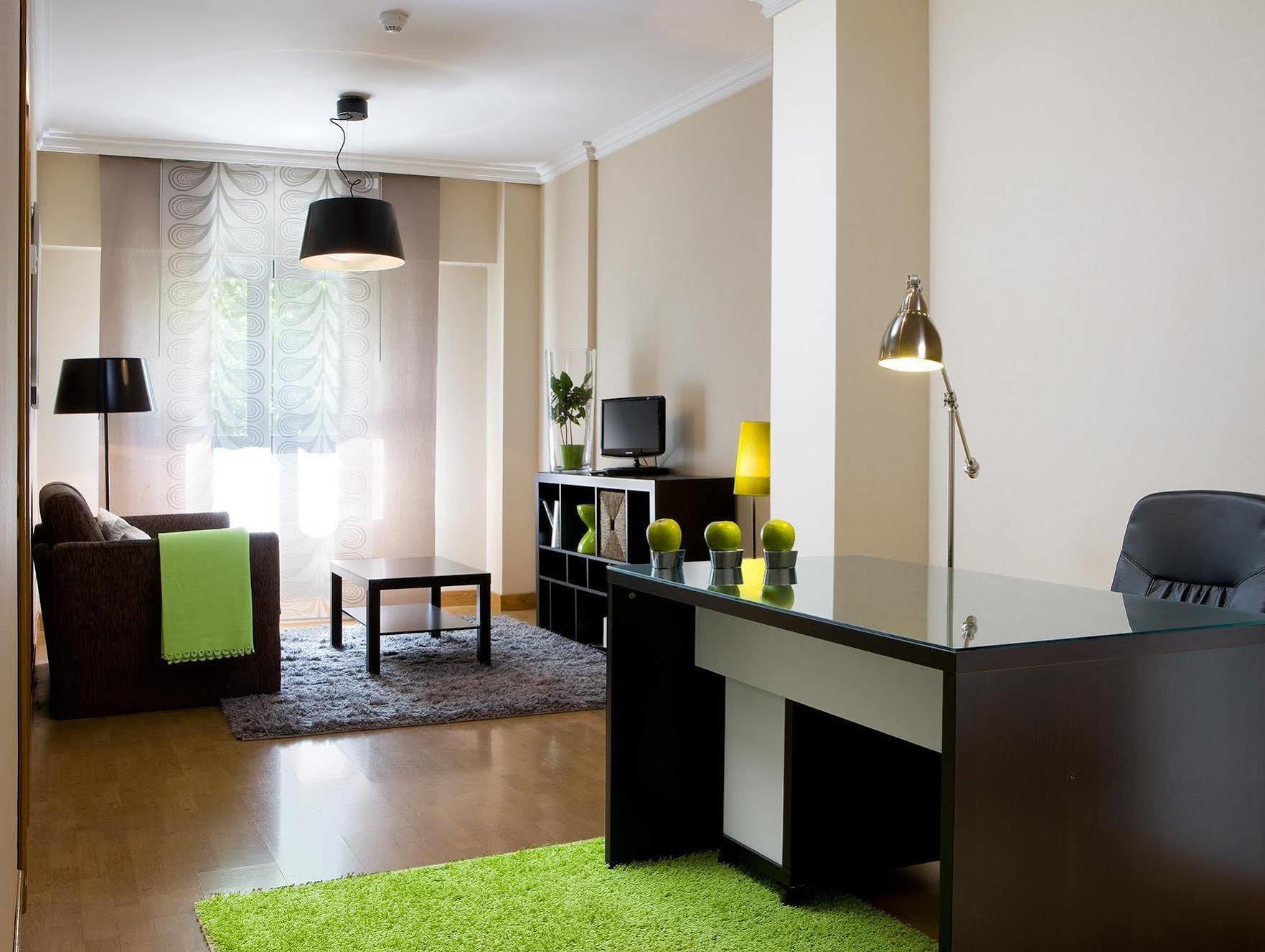 Apartamentos Th La Florida Madrid Eksteriør billede