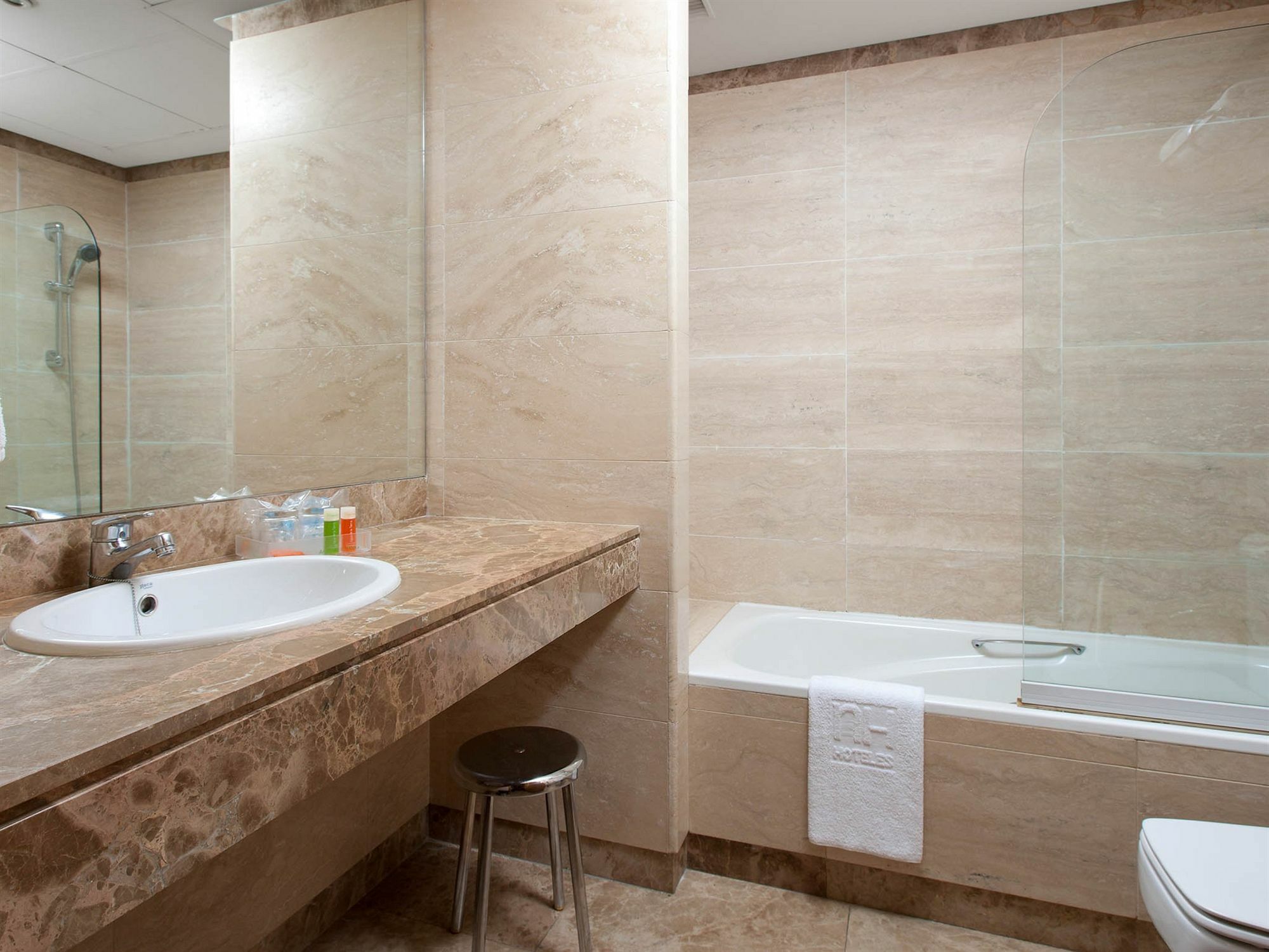 Apartamentos Th La Florida Madrid Eksteriør billede